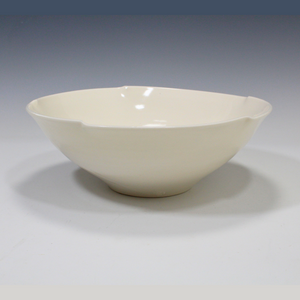 Porcelain Pinched Serving Bowl